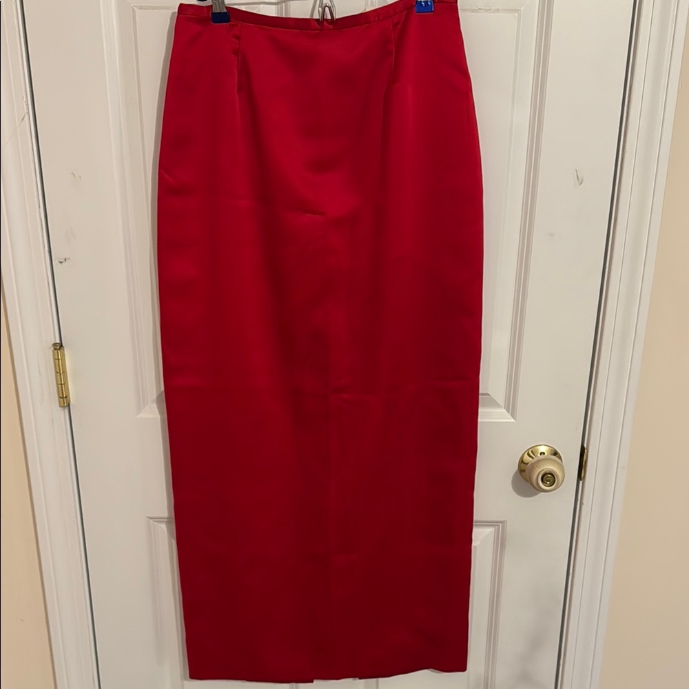 Elegant Red Women's Skirt